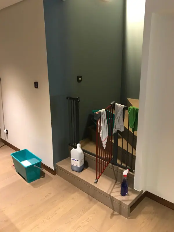 Boş daire cam ve zemin temizliği işlemleri - İstanbul